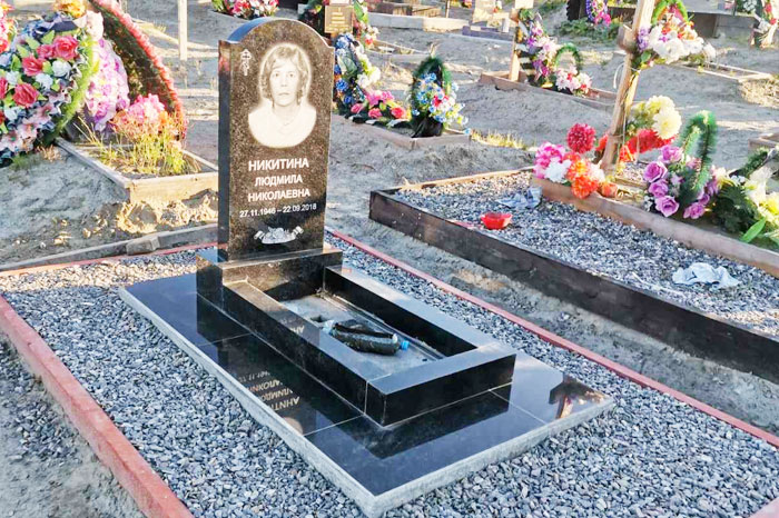 Купить памятник в Мурманске недорого